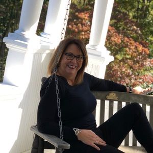 Meet your Posher, Kim